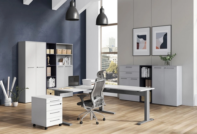 Bureau d’angle réglable en hauteur, style moderne
